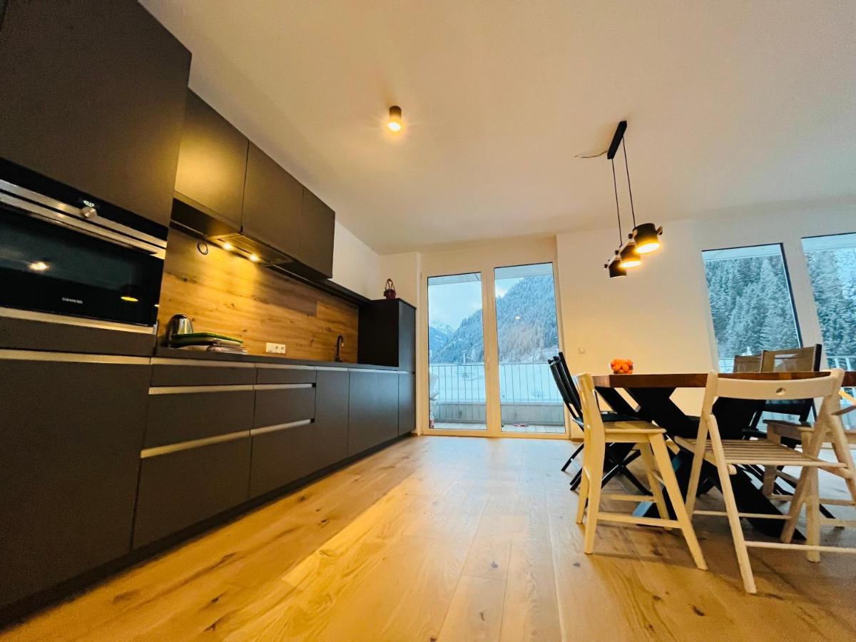 סי Das Taja Paznaun Penthouse Apartments מראה חיצוני תמונה